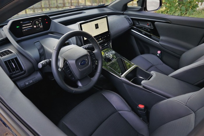 Bubunak vége, hangtalan a legújabb Subaru, a Solterra 10