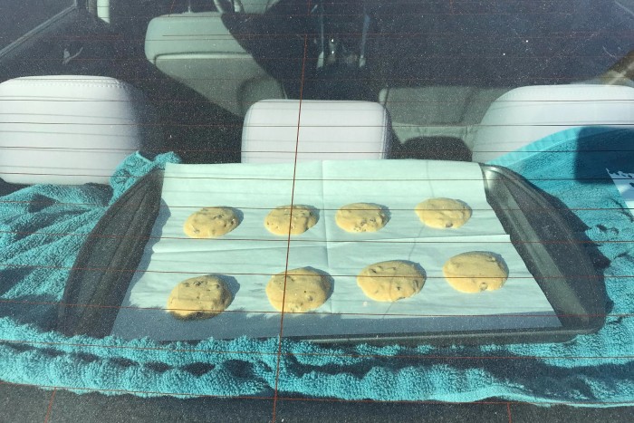 A sütemény is megsült a napon hagyott forró autóban