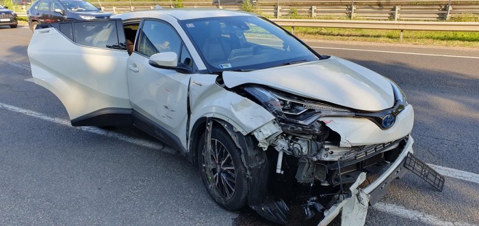 Egy Dodge Viper okozott csúnya balesetet az M7-esen 3