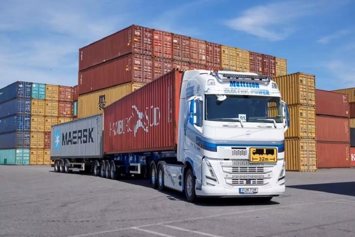 74 tonnával is elboldogul ez a Volvo FH