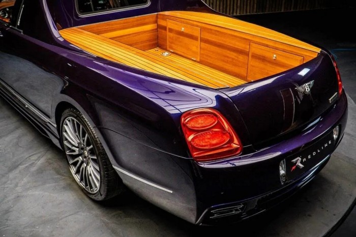 A rongyrázás netovábbja ez a platós furgonná átalakított luxusautó 3 | Vezess A rongyrázás netovábbja ez a platós furgonná átalakított luxusautó 3