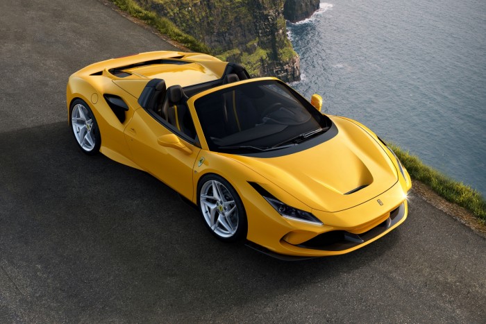 Meghúzták a 200 milliós Ferrarit, a sofőr reakciójára senki nem számított 1