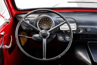 Az Alfa Romeo még egy furgonból is szívdöglesztő gépet tudott faragni 18