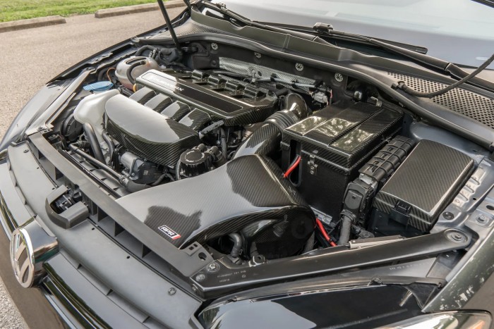 Valamit nagyon benéztek ennél az autónál, de az emberek megőrülnek érte 7