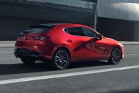 Már simogatásra is reagál a megújult Mazda3 70