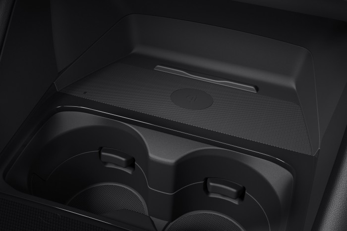 Már simogatásra is reagál a megújult Mazda3 8