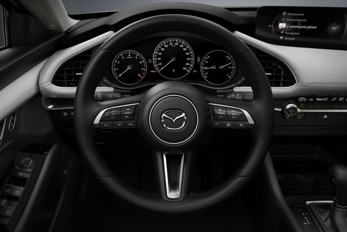 Már simogatásra is reagál a megújult Mazda3 6