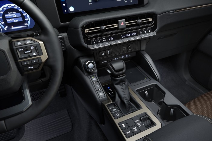 A legújabb Toyotával a múltba is elutazhatsz 9