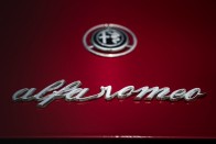 Klónozta 55 éves legendáját az Alfa Romeo 142