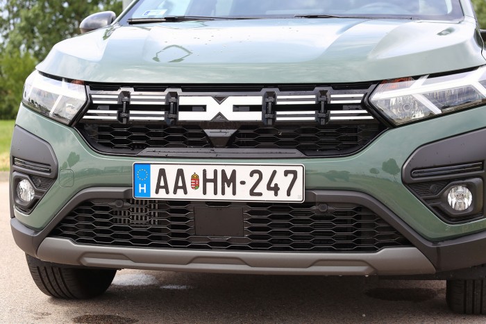 Értelmetlenül drágán tankolunk ebbe a Daciába 6 | Vezess Értelmetlenül drágán tankolunk ebbe a Daciába 6