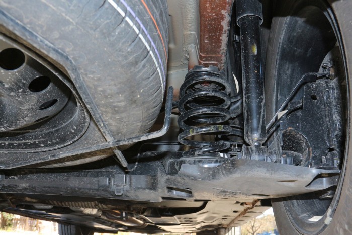 Értelmetlenül drágán tankolunk ebbe a Daciába 12 | Vezess Értelmetlenül drágán tankolunk ebbe a Daciába 12