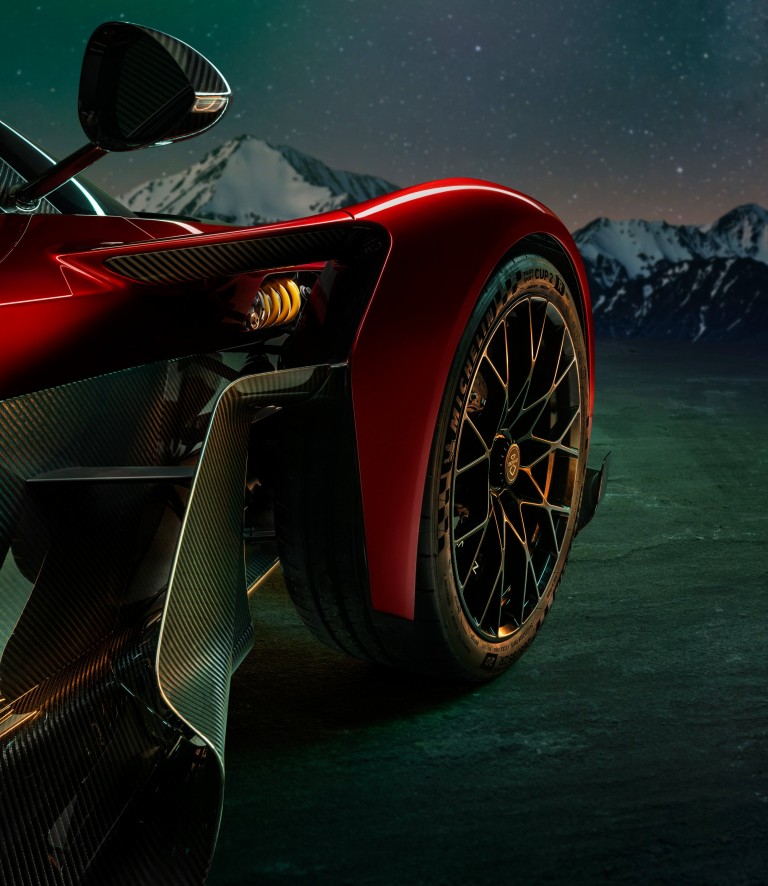 Kétféle személyiséggel választható a skandináv hiper-hibrid 7