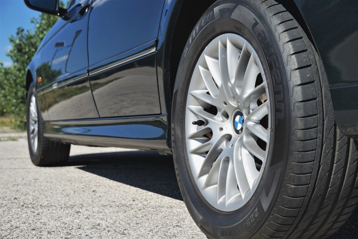 Smaragd a kacatok között ez a hazai BMW 97 Smaragd a kacatok között ez a hazai BMW 97