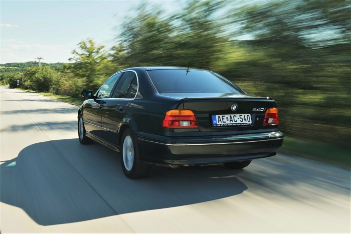 Smaragd a kacatok között ez a hazai BMW 103 Smaragd a kacatok között ez a hazai BMW 103