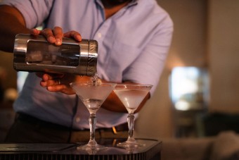 Másodpercek alatt kever italt a milliós koktélturbina