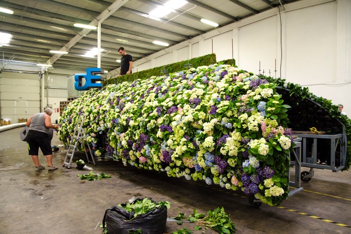 Elkészült az első BMW, amit Debrecenben szereltek össze – élőben láttuk 3 | Vezess Elkészült az első BMW, amit Debrecenben szereltek össze – élőben láttuk 3