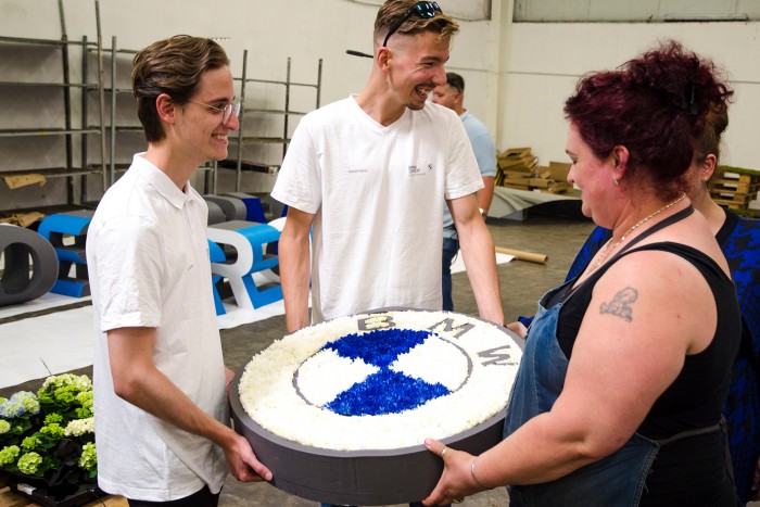 Elkészült az első BMW, amit Debrecenben szereltek össze – élőben láttuk 4 | Vezess Elkészült az első BMW, amit Debrecenben szereltek össze – élőben láttuk 4