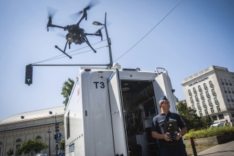 Így lát a rendőrségi drón, amikor épp téged figyel