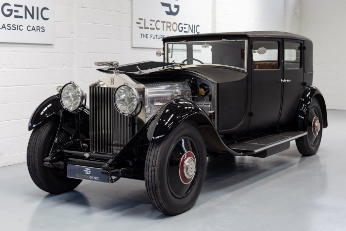 Százéves veteránból építettek villanyautót 8