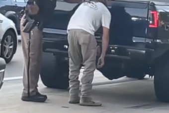 Óvodásként bánt a szabálytalan autóssal a rendőr