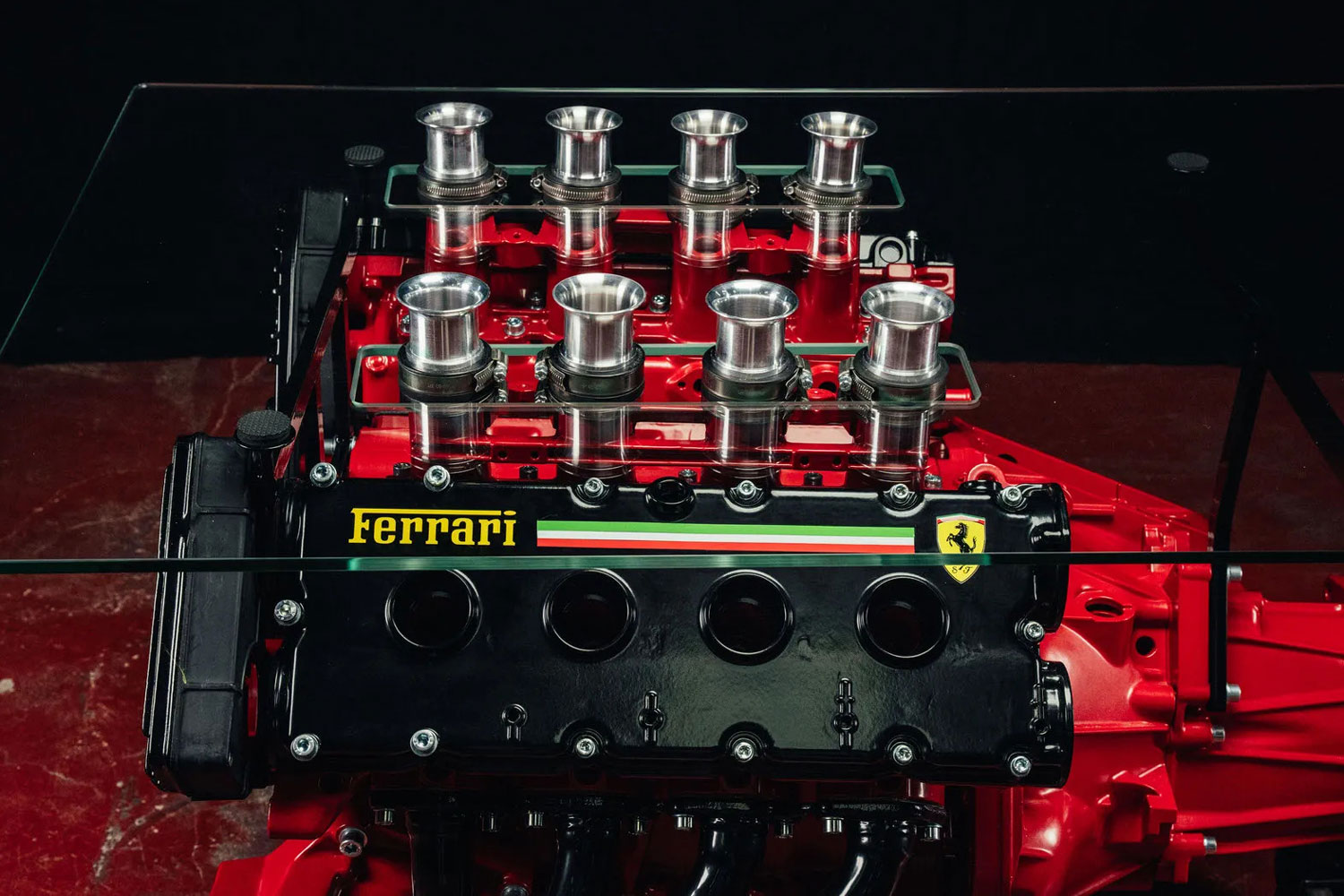 Arasznyi kerekek kerültek a V8-as Ferrari alá 6