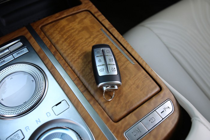 Új luxusautók terjednek Magyarországon 18