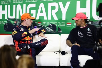 F1: Kimondták, Verstappen már jobb Hamiltonnál