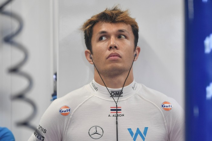F1: Elárulták a nagyot villanó kiscsapat titkát 2 | Vezess F1: Elárulták a nagyot villanó kiscsapat titkát 2