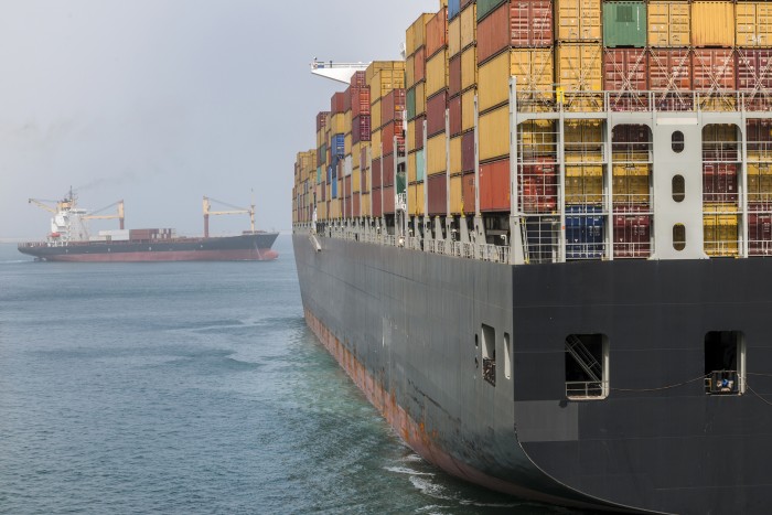 Ismét baleset torlaszolta el a Szuezi-csatornát