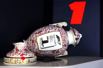 F1: Verstappen végre megkapta a Herendijét - videó