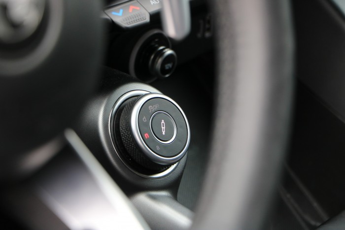 Az átlagos autóvásárlók fejét tekerné el az új Alfa Romeo 16