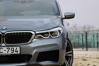 Hivatalos: elkaszálja egyik nagy limuzinját a BMW, ennyi volt