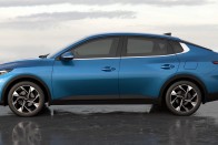 Négyajtós kis testvért kap a Kia Ceed 10