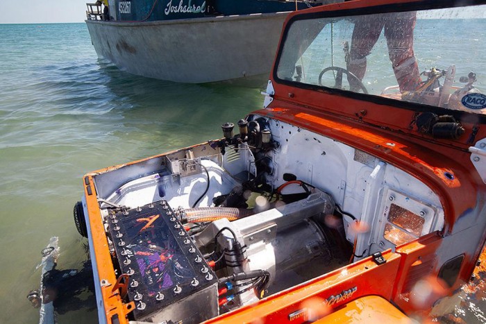 Megdöntötték a víz alatti vezetés rekordját – Igen, jól olvastad 2