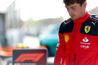 F1: Leclerc képtelen a határon autózni
