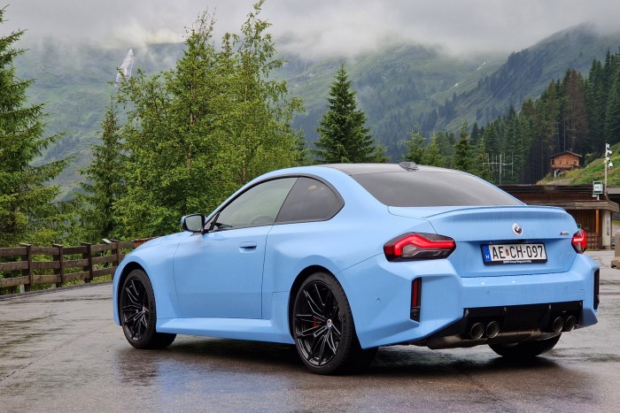 BMW, amiben feláras a kézi váltó – Itt az M2 3