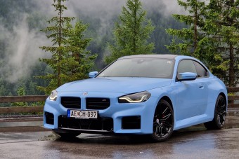 BMW, amiben feláras a kézi váltó - Itt az M2