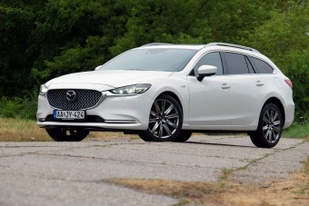 Modern autó, a régi szép idők minden erényével