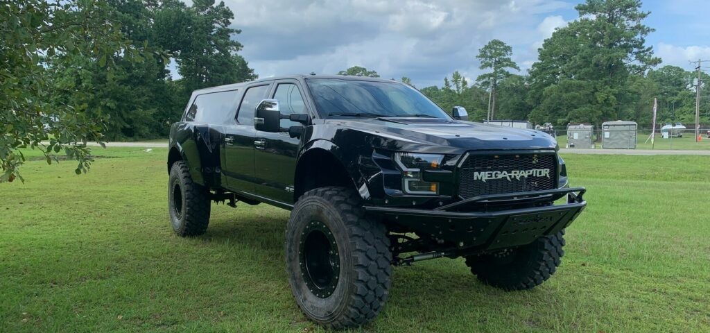 Ezt a szörnyet az sem vágja hanyatt, ha nagy a család