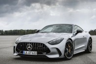 Nagyot nőtt, mégsem változott a legvadabb Mercedes 66