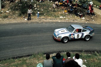 Milliós fali dísz készült a legendás autóból