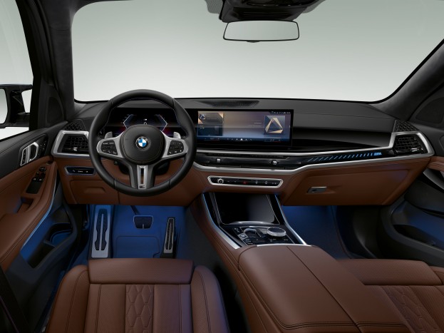 Frissült a világ kedvenc golyóálló autója 8