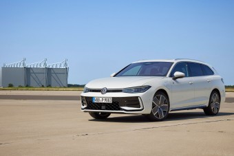 Mennyire Škoda az új Volkswagen Passat?