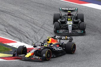 Hamilton: Ez lenne, ha én ülnék Perez autójában