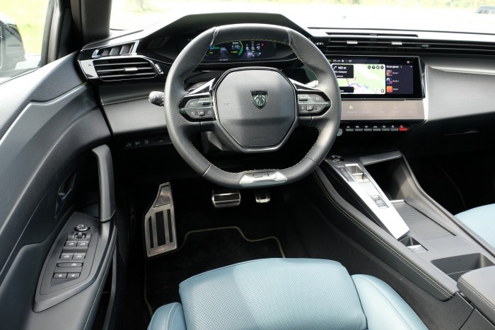 Francia különc, sportos szerkóban – Peugeot 408 GT 9