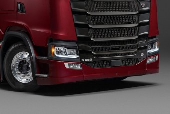 Nem akármilyen Scania tűnt fel Hollandiában