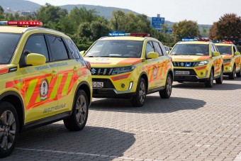 Majdnem kétszáz új autót kaptak a magyar mentők