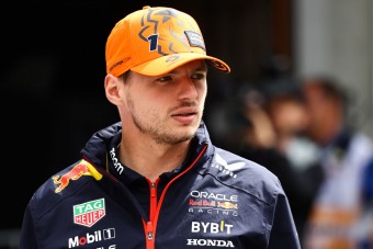 F1: Verstappen szabályt szegett, a barátja buktatta le
