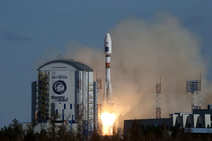 Ezért csapódott a Holdba az oroszok űrhajója