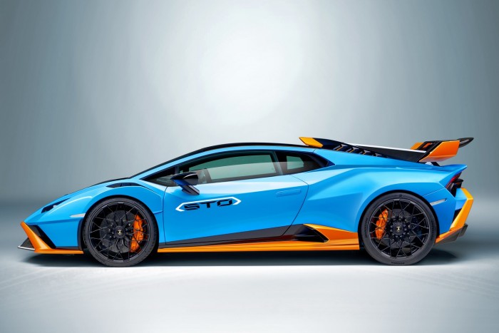 Parittyába helyezett csapágygolyóként lőtt ki a Lamborghinik ára 1 | Vezess Parittyába helyezett csapágygolyóként lőtt ki a Lamborghinik ára 1